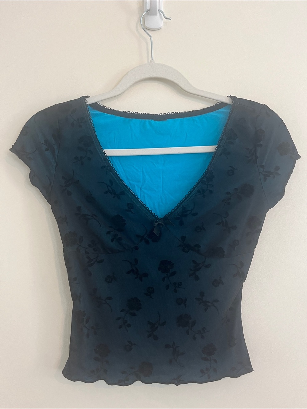 Floral Lace Crop‎ Top Gothic Feminine Dark Romantic Blue Black Bow Cap Sleeve